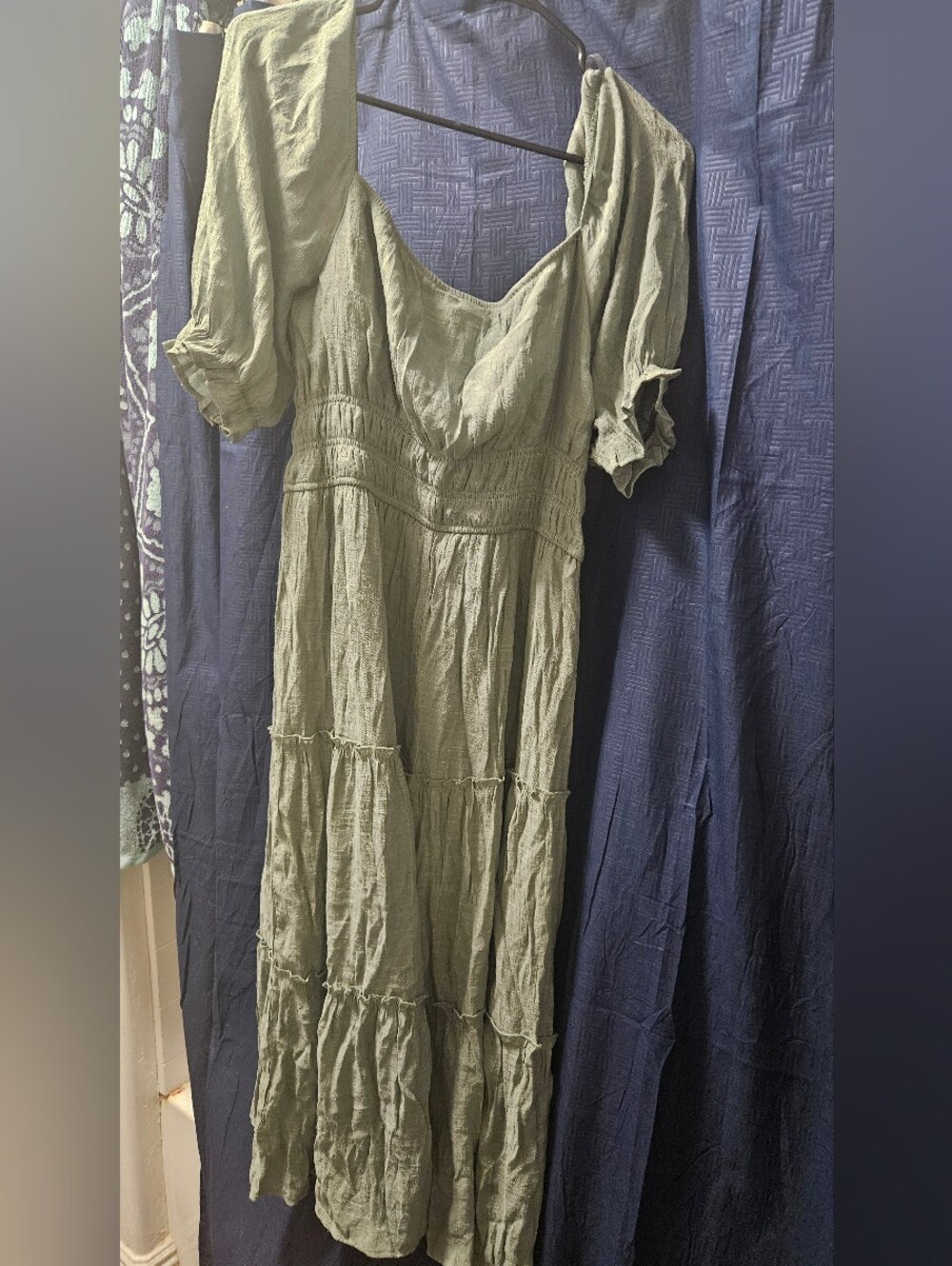 Women’s Sage Green Tiered Midi Dress
